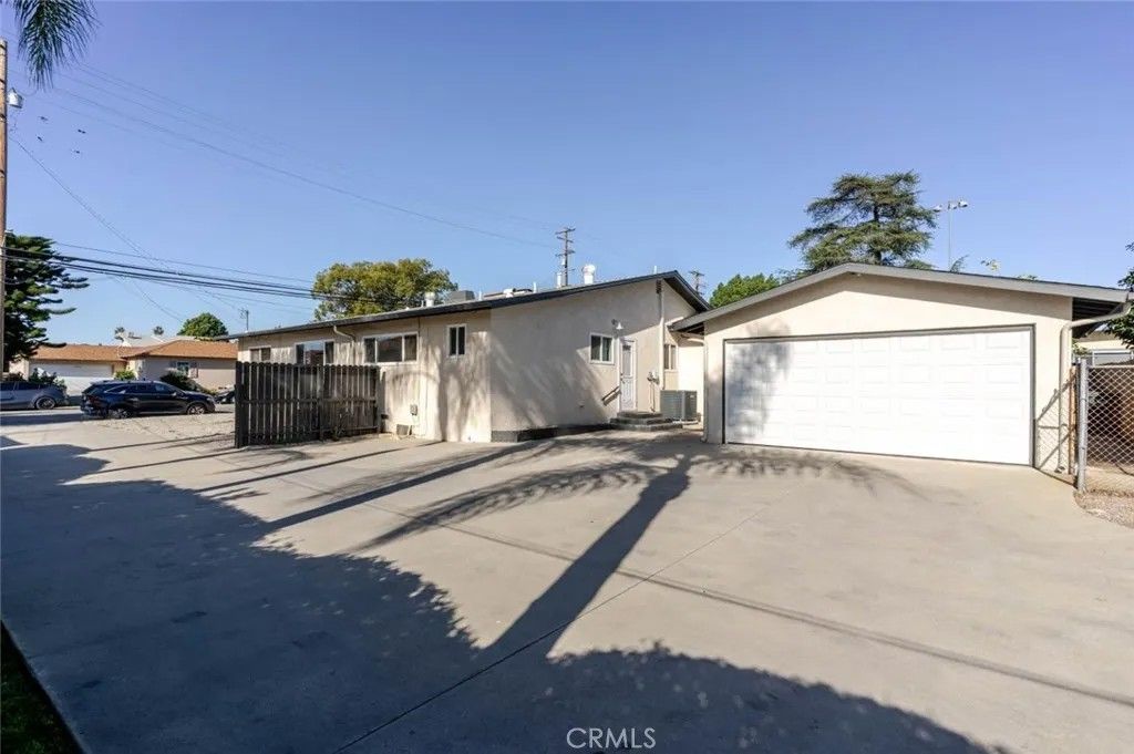Photo of 6216 Oak Ave, Temple City, CA 91780 (MLS # AR26022384)