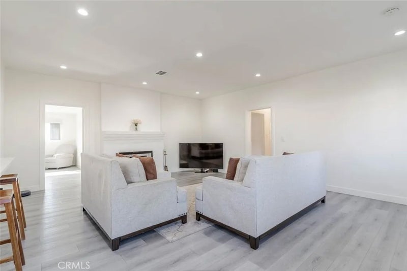 6216 Oak