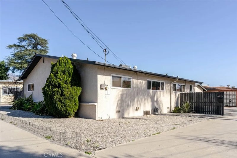 6216 Oak