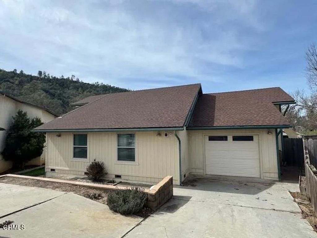 Photo of 2841 Black Horse Lane, Paso Robles, CA 93446 (MLS # V1-34873)