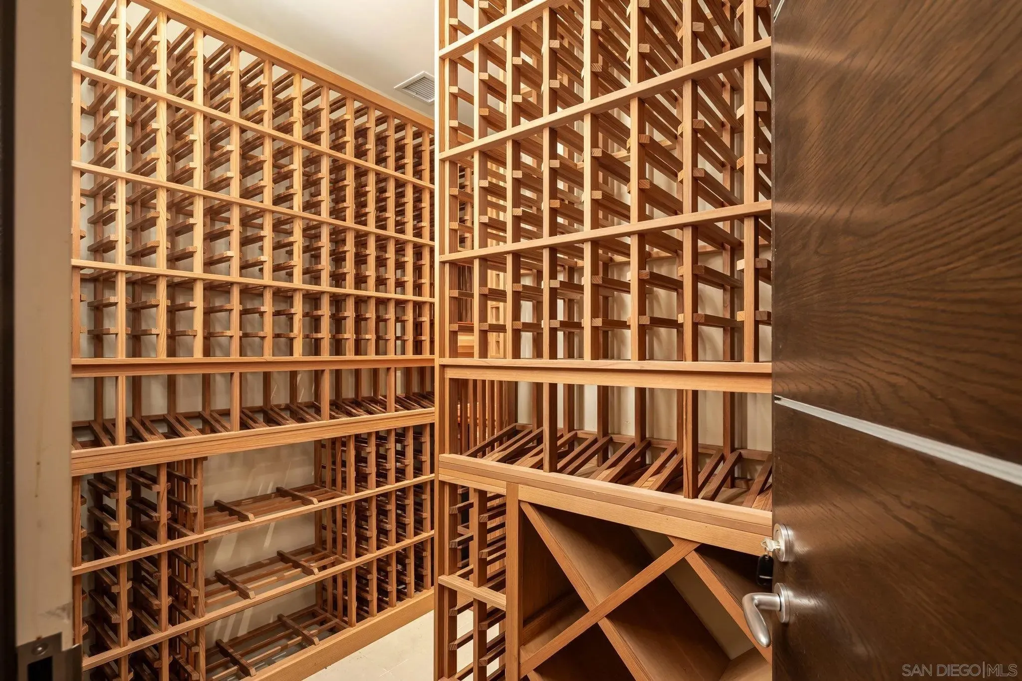 La Jolla, California 92037, United States, 6 Bedrooms Bedrooms, ,6 BathroomsBathrooms,Residential,Active,152086