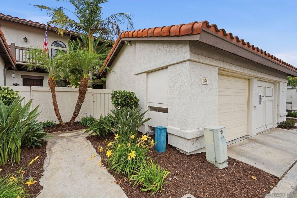 Photo of 957 Fir Tree Pl, Carlsbad, CA 92011 (MLS # 260012199)