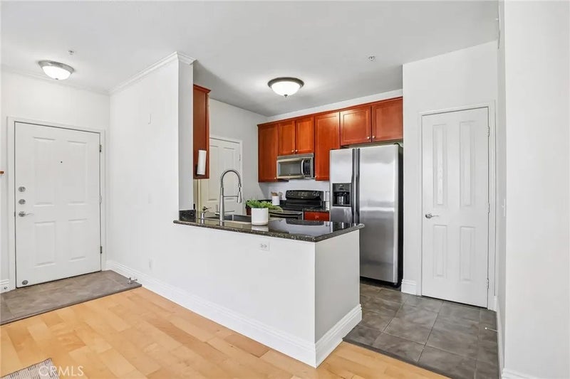 22681 Oakgrove Unit 233