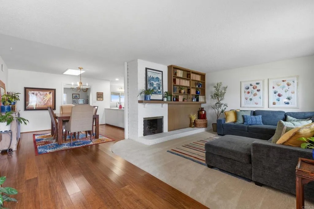 1573 Villa Crest Drive
