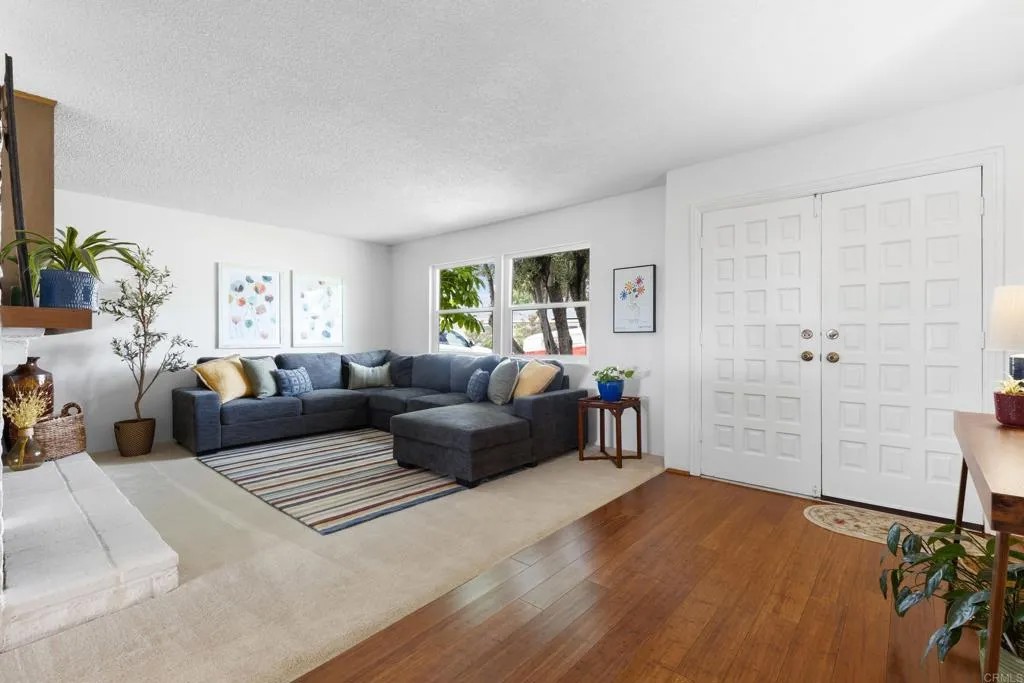 1573 Villa Crest Drive