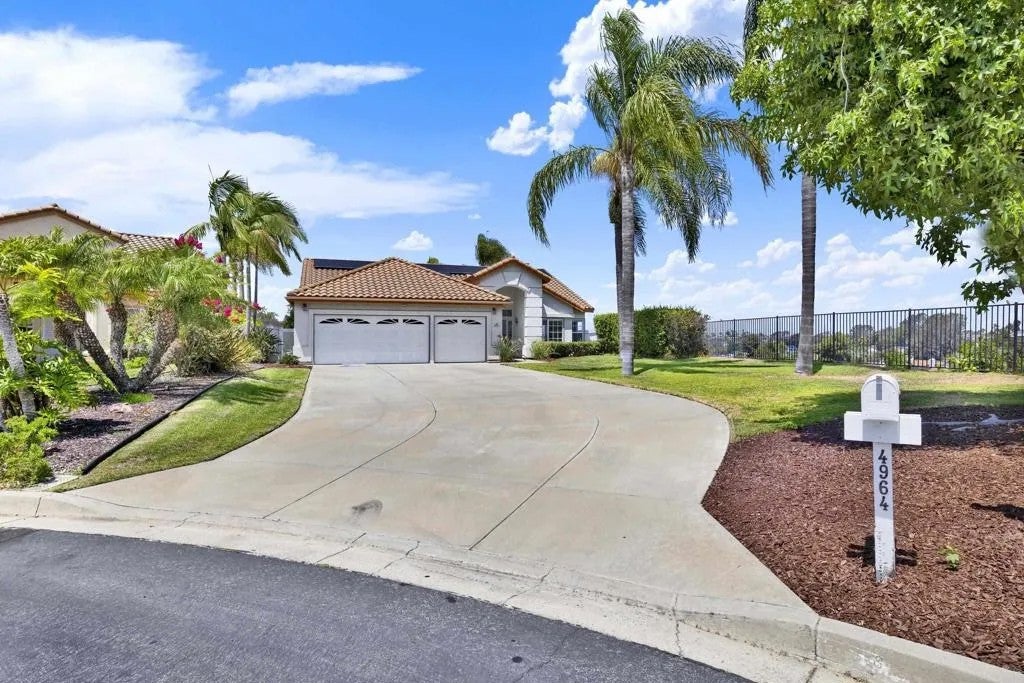 4964 Skyhawk Way
