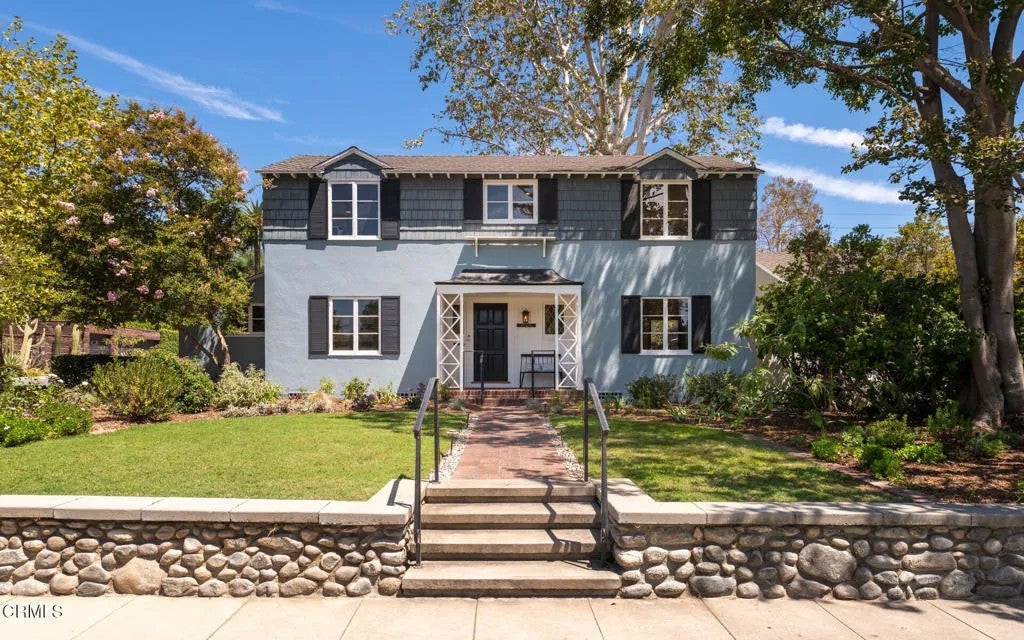 400 Grand Avenue