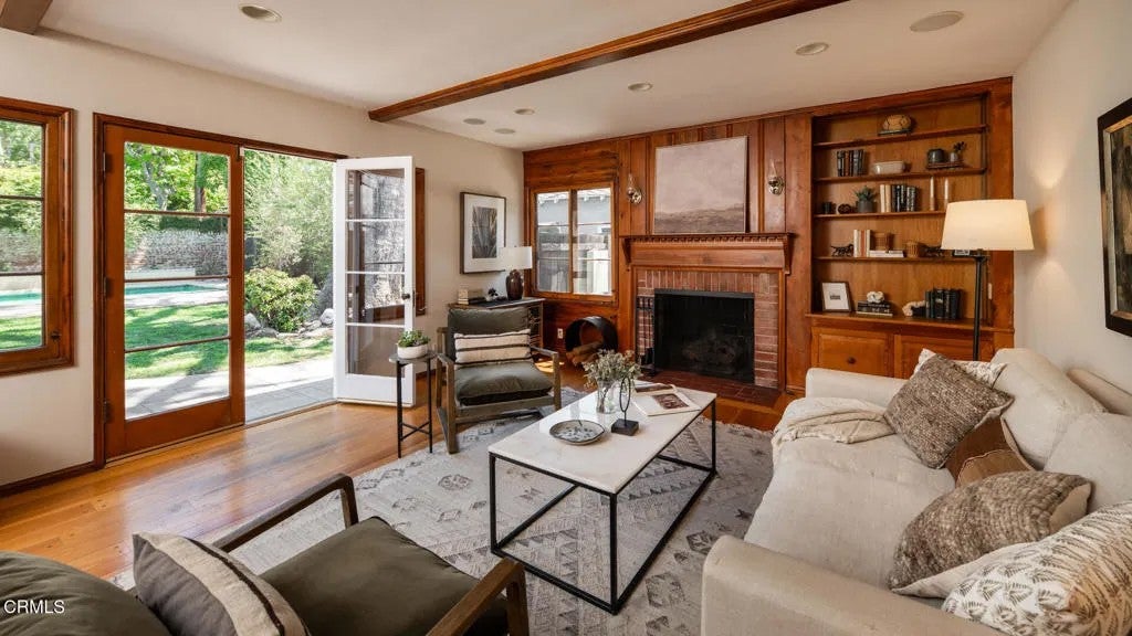 400 Grand Avenue