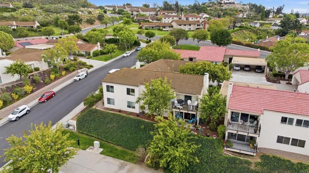 17458 Plaza Amimado 127