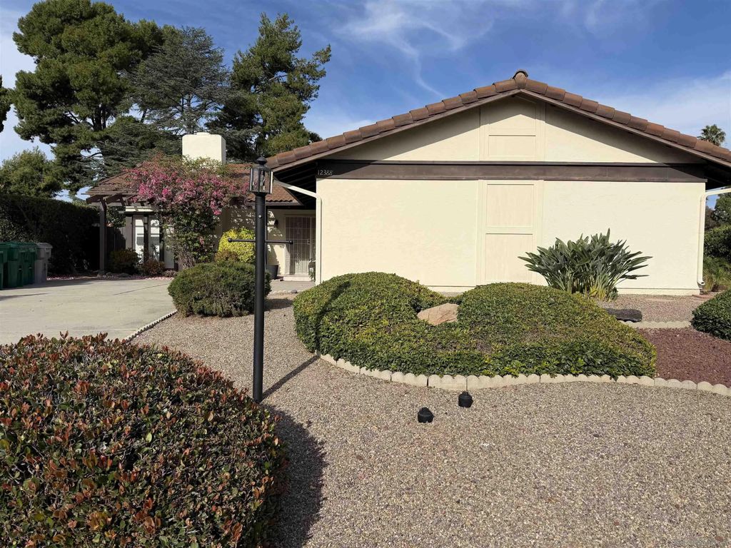 Photo of 12388 Grandee Court, San Diego, CA 92128 (MLS # 260004516)