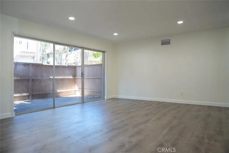 1098 Cabrillo Park B