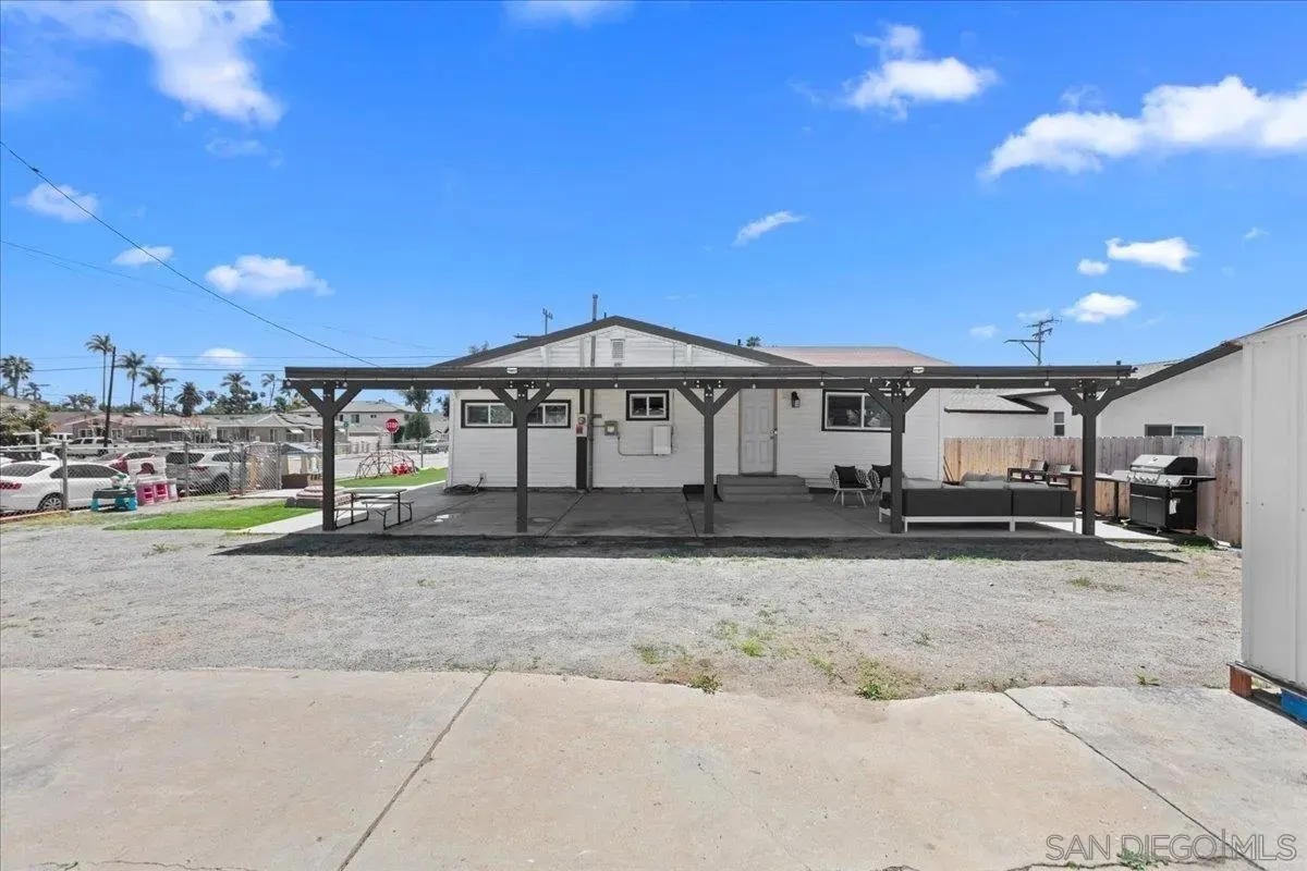 National City, California 91950, United States, 3 Bedrooms Bedrooms, ,1 BathroomBathrooms,Residential,Active,183428