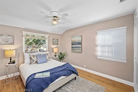 Tiny photo for 2755 N Lincoln Street, Burbank, CA 91504 (MLS # SR25234331)
