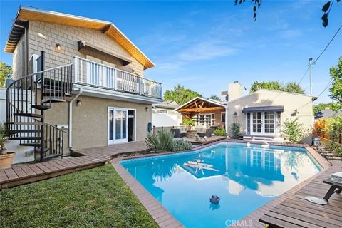 Tiny photo for 2755 N Lincoln Street, Burbank, CA 91504 (MLS # SR25234331)