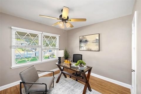 Tiny photo for 2755 N Lincoln Street, Burbank, CA 91504 (MLS # SR25234331)