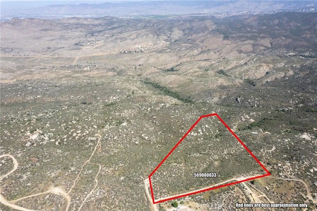 Photo of 2 Oak Drive, Hemet, CA 92544 (MLS # NP26047901)