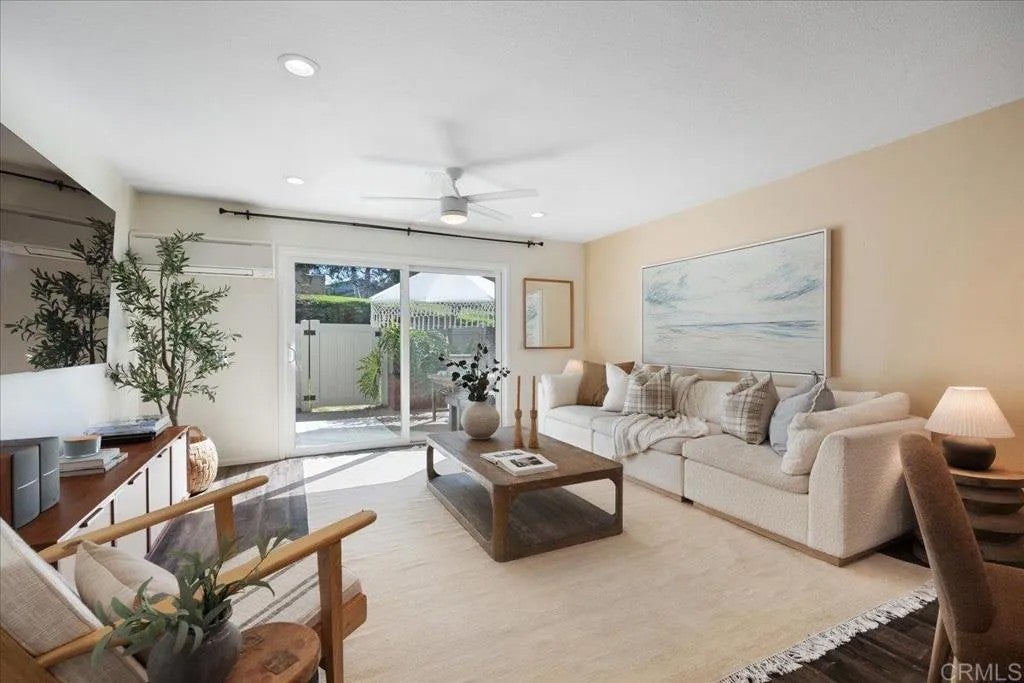 Photo of 328 Winsome Place, Encinitas, CA 92024 (MLS # NDP2608128)