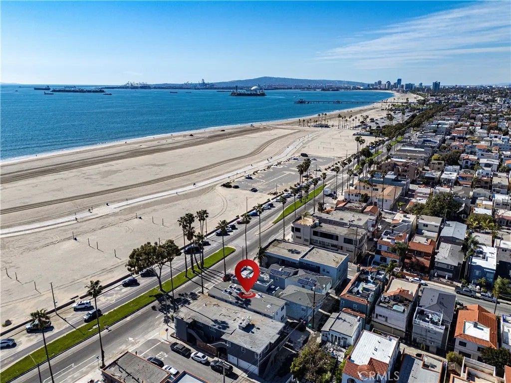 Photo of 5339 E Ocean Blvd #E, Long Beach, CA 90803 (MLS # PW26058325)