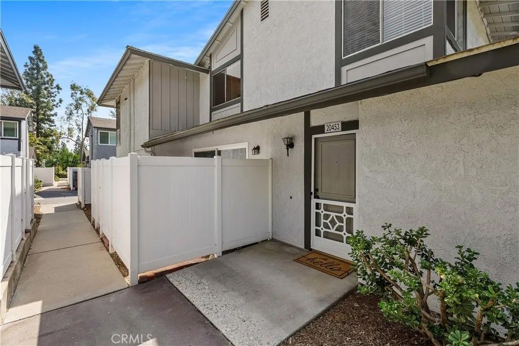 Photo of 20453 Elm Hill #26 Ln, Yorba Linda, CA 92886 (MLS # PW26072983)