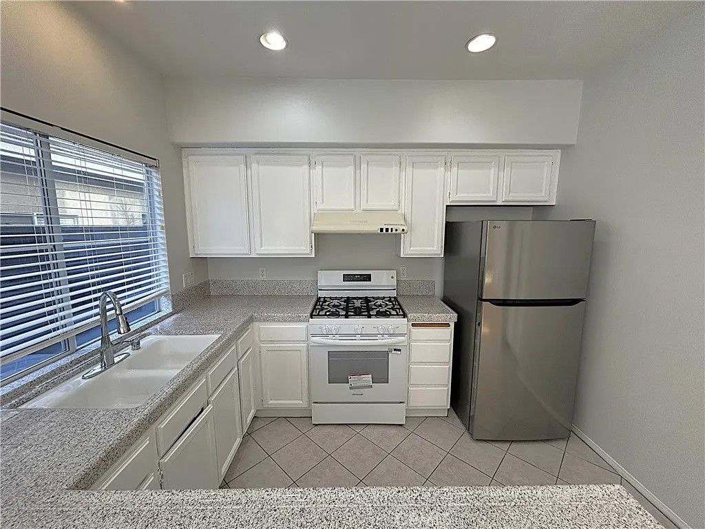 Photo of 1729 Sunflower Ave, Glendora, CA 91740 (MLS # IG25280071)