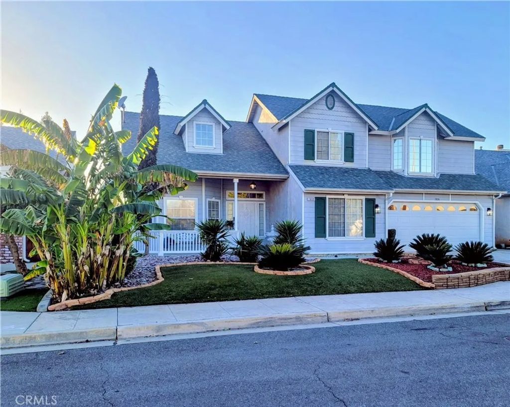 Photo of 7835 N Matus Ave, Fresno, CA 93720 (MLS # FR26047538)