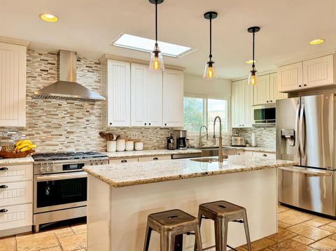 3044 Meadow Grove Dr San Diego CA 92110