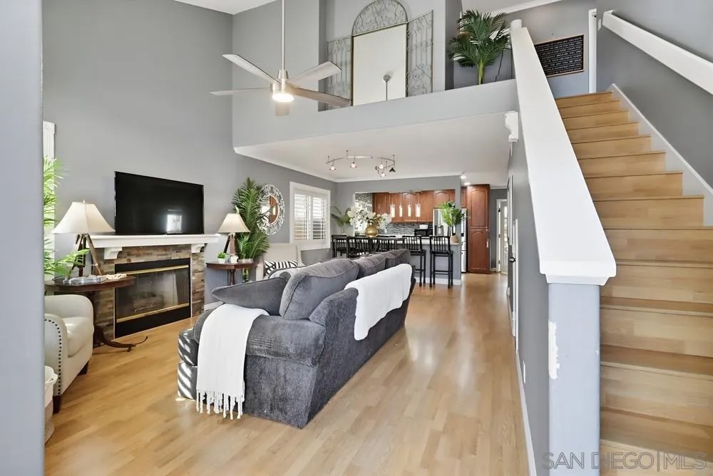 554 Friendly Ct East