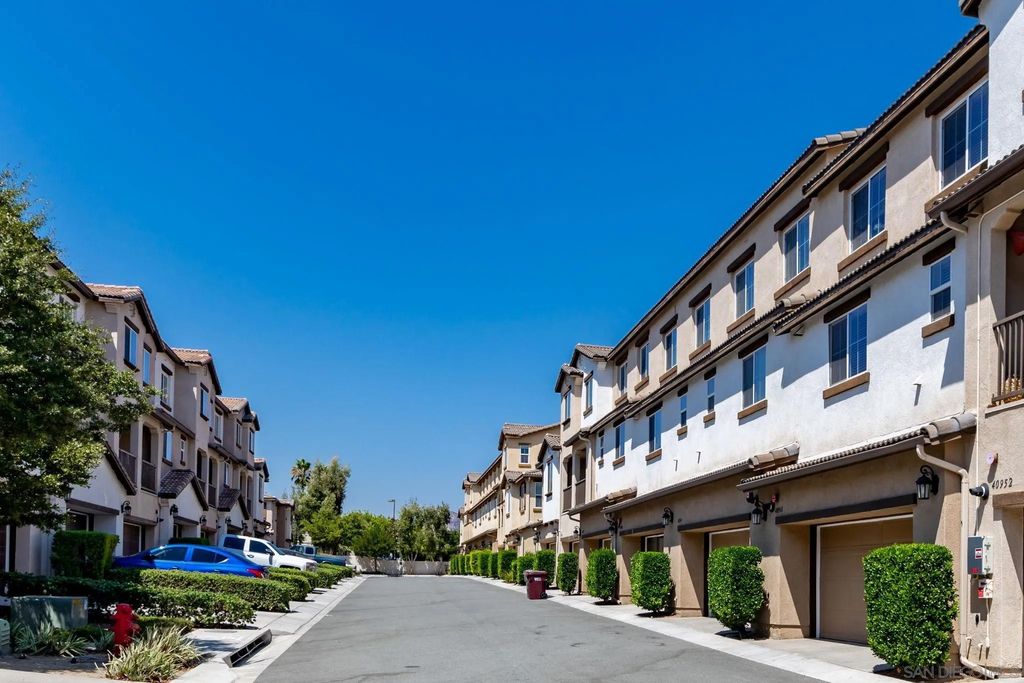 Photo of 40940 Lacroix Ave, Murrieta, CA 92562 (MLS # 250036167)