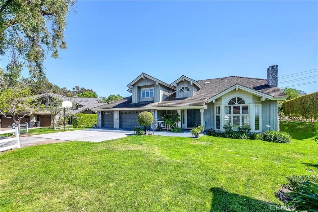 5 Colina Lane
