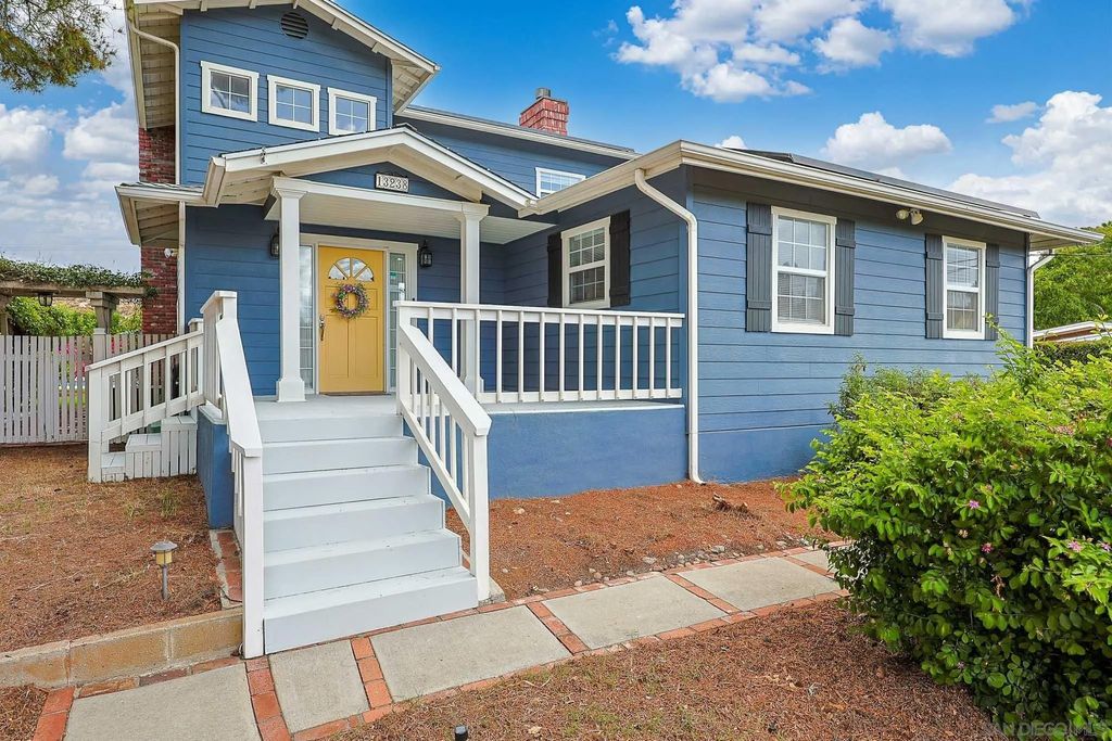 Photo of 13238 Beechtree St, Lakeside, CA 92040 (MLS # 260010481)