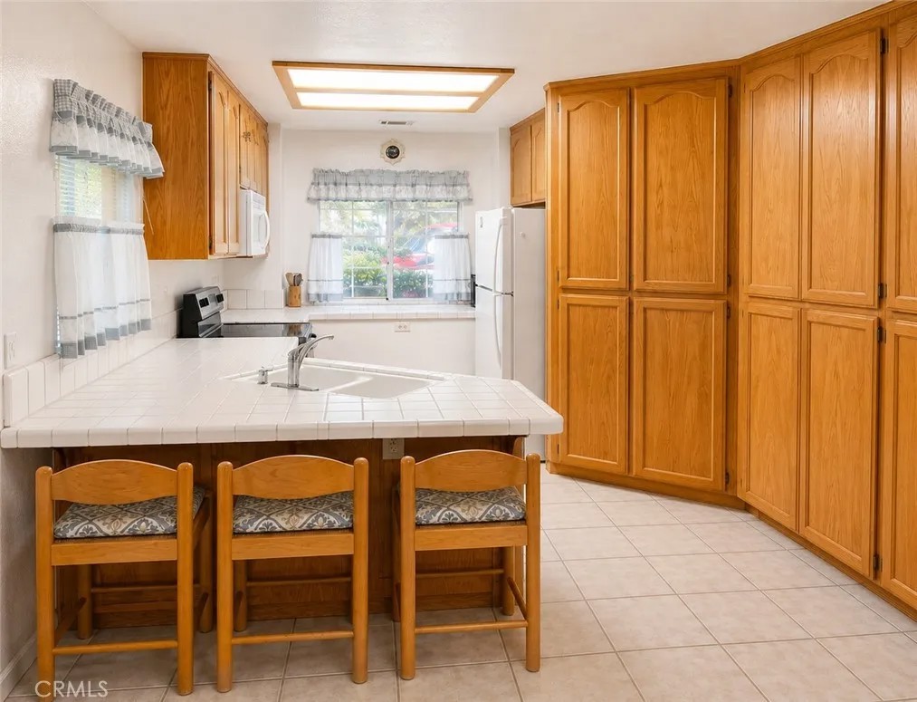 848 Oakmont