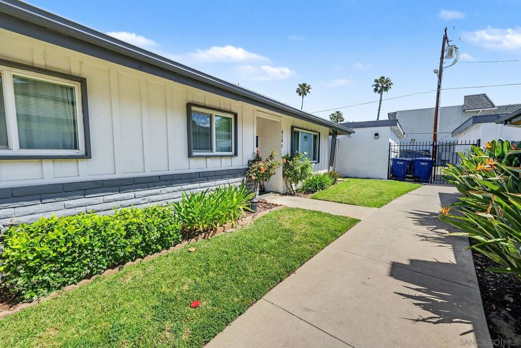 Photo of 818 E Washington Ave #C, Escondido, CA 92025 (MLS # 260009173)