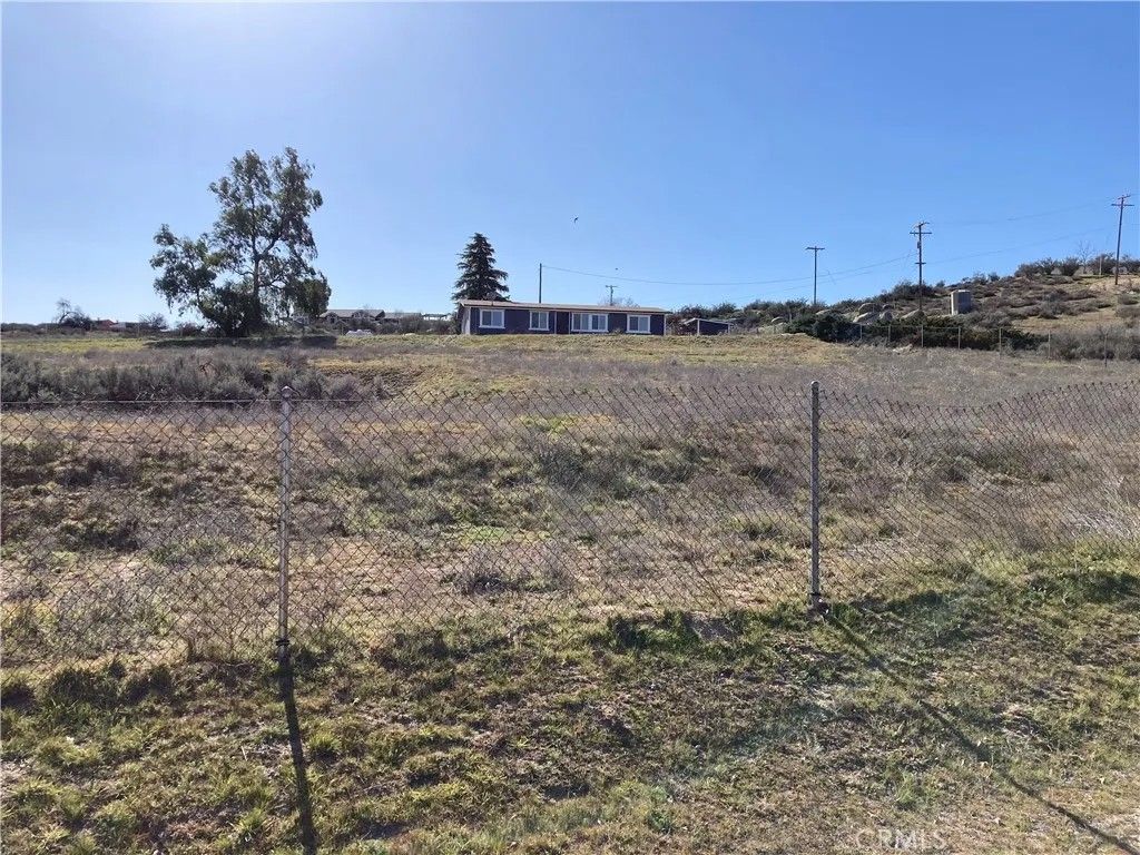 Photo of 49215 Meadowview Way, Aguanga, CA 92536 (MLS # SW26022353)