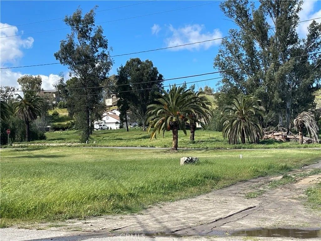 Photo of 0 Bromley Ave, Lake Elsinore, CA 92530 (MLS # SW26039535)