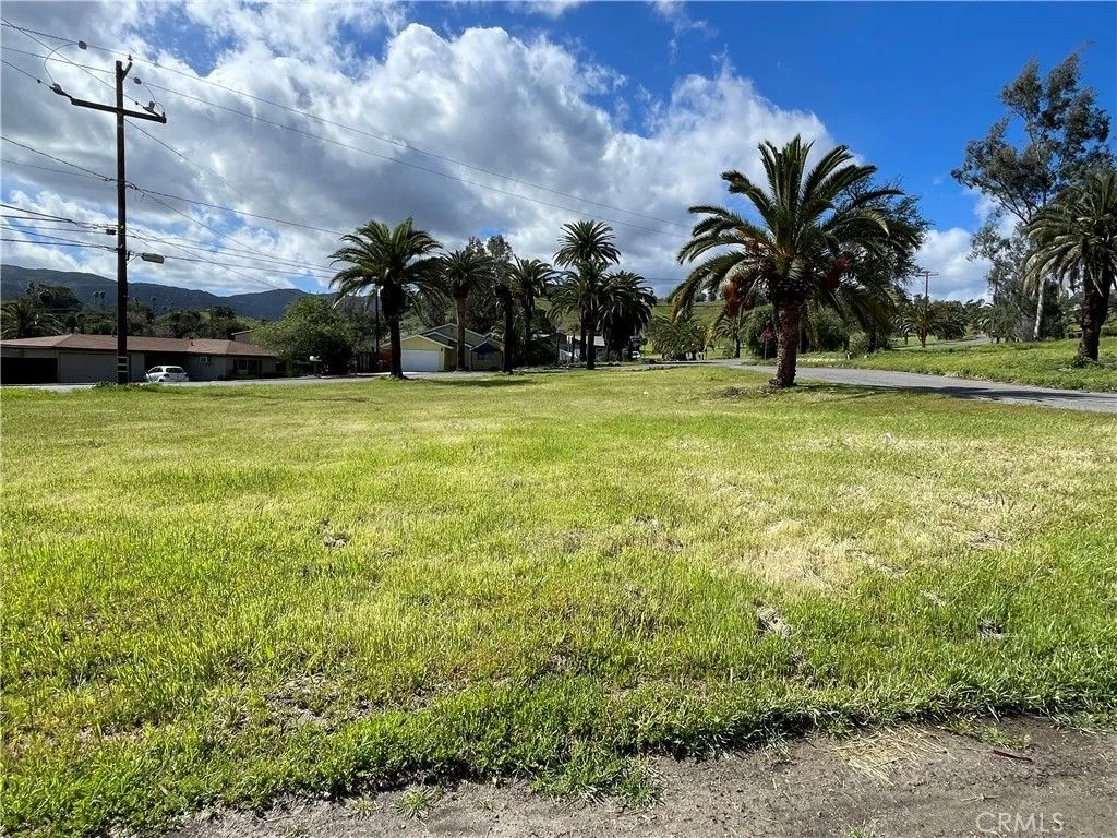 Photo of 0 Bromley Ave, Lake Elsinore, CA 92530 (MLS # SW26039535)