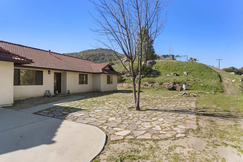 28561 Highway 94