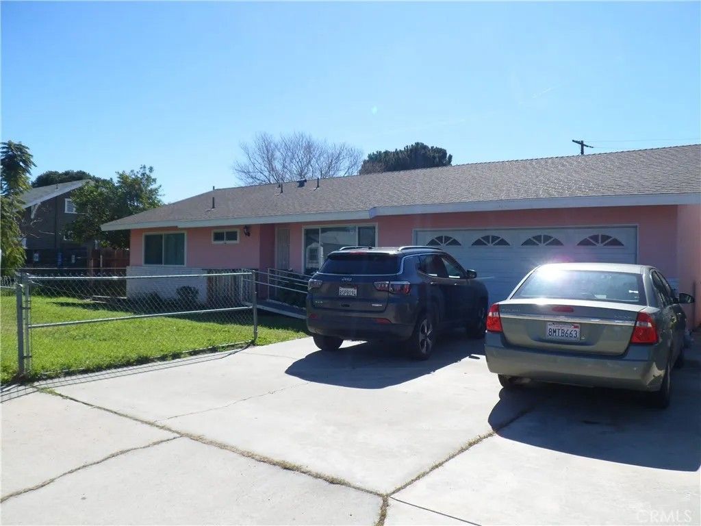 Photo of 40605 Mayberry, Hemet, CA 92544 (MLS # SW26040766)