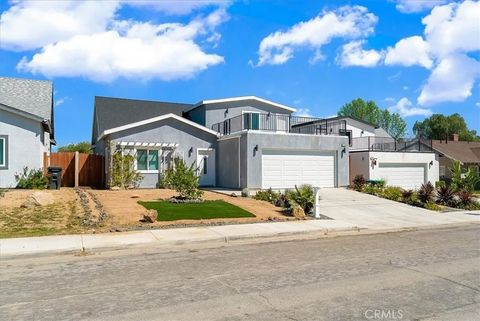 4 beds bed, 3 baths bath property at 16700 Joy Street, Lake Elsinore, CA 92530