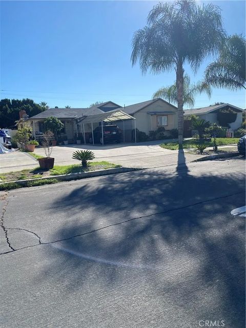 9716 Natick North Hills CA 91343