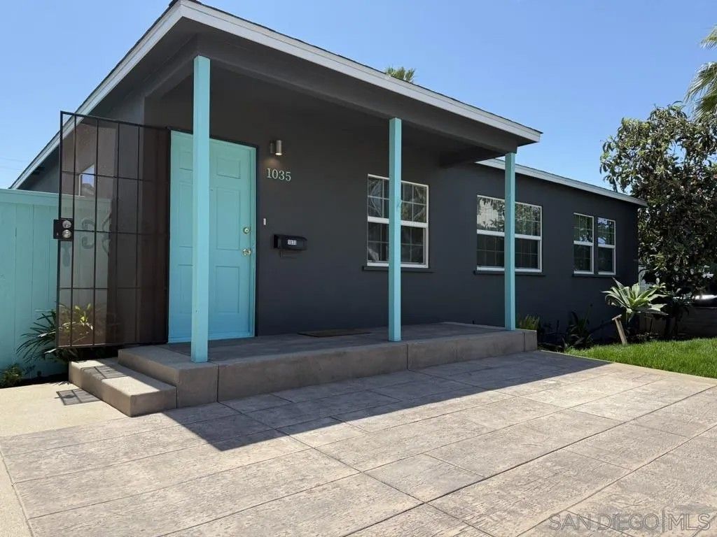 Photo of 1035 Beryl St, San Diego, CA 92109 (MLS # 260008158)