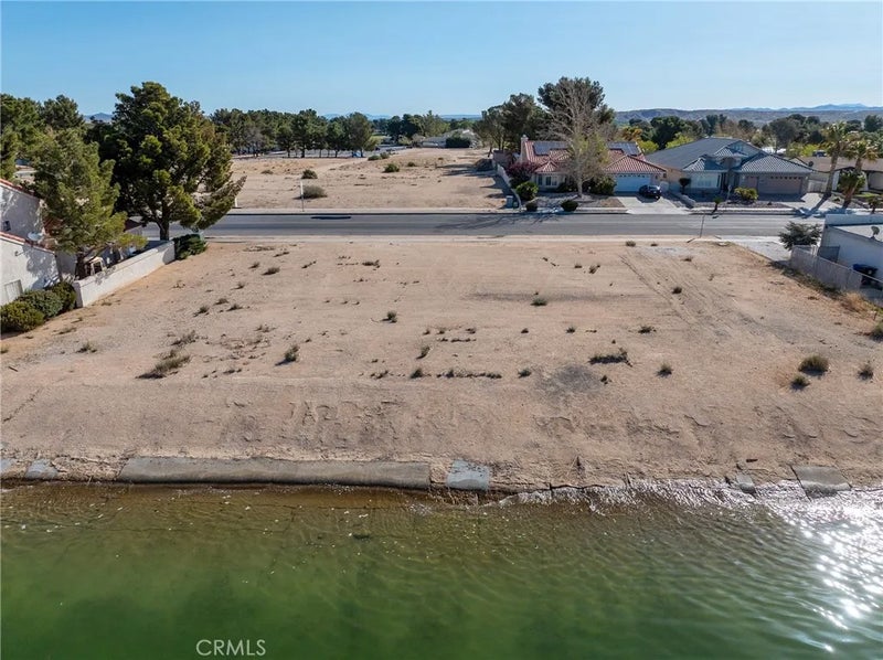 27646 Lakeview