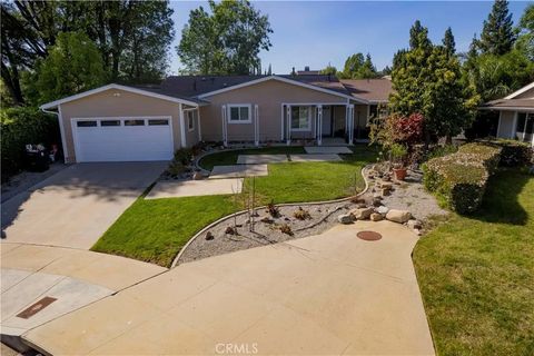 Photo of 10211 Casaba Ave, Chatsworth, CA 91311 (MLS # SR26058473)