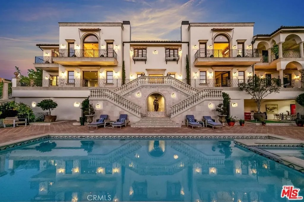 2321 Castillian Drive