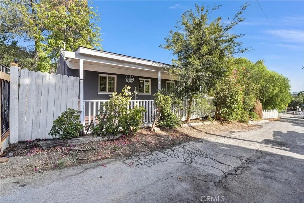 9246 Rowell Ave.