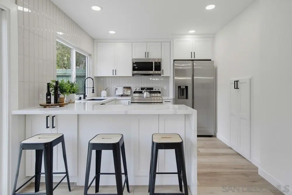 7200 Melody Lane 2