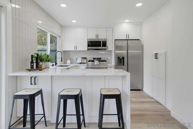 7200 Melody Lane 2