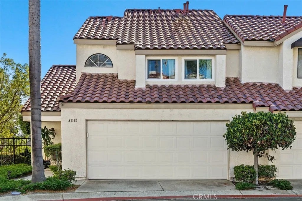 21121 Calle De Paseo