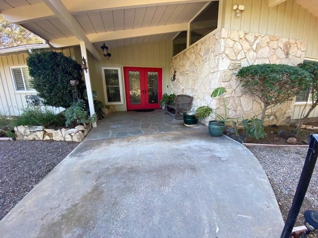 Photo of 25915 Jesmond Dene Rd, Escondido, CA 92026 (MLS # NDP2601758)