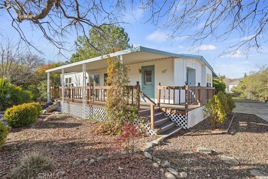 157 Oak Grove 157