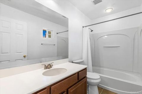 Tiny photo for 2166 Nopalito Drive #70, Chula Vista, CA 91915 (MLS # PTP2508073)